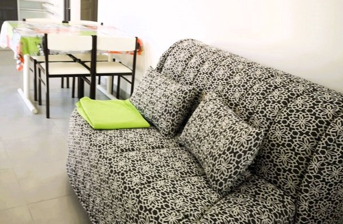 Brem Sur Mer House | COLOR BOX near the sea