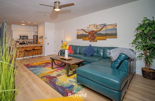 Highland Lake Estates Condo | Color Pop by the Pool