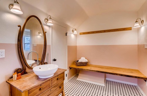 Central Boulder Hotel | Colorado Chautauqua