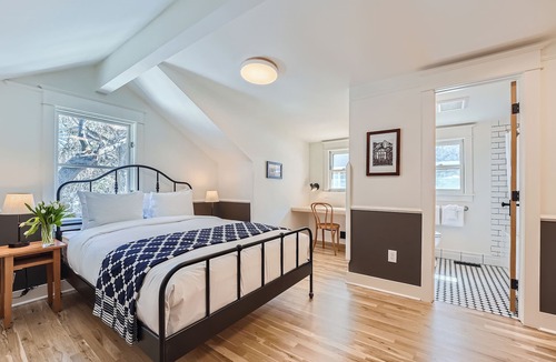 Central Boulder Hotel | Colorado Chautauqua