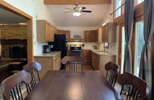 Cedar Creek House | Colorado River Banks Cabin
