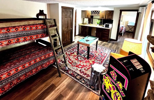 Northeast Colorado Springs House | Colorado Springs Family Retreat Hot Tub & Game Room By AFA & Garden of the Gods