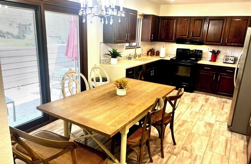 Northeast Colorado Springs House | Colorado Springs Family Retreat Hot Tub & Game Room By AFA & Garden of the Gods