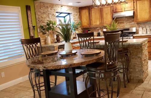 Modesto House | Colorful 2-bdr, 2-bth unique serenity.