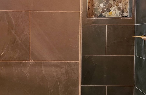 Modesto House | Colorful 2-bdr, 2-bth unique serenity.