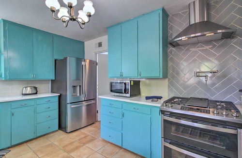 Pueblo Alto House | Colorful 2-bedroom home with indoor fireplace & EV Charger
