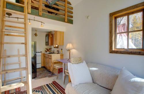 Marble House | Colorful Cabin w/Teepee, Fire Pits & Mtn Views!