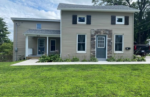 Lexington House | Colorful Cape Cod