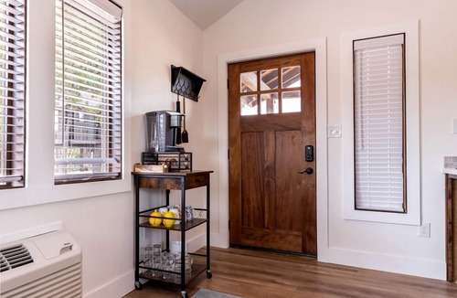Elm Mott Cabin | Colorful, Wheelchair Accessible Cabin for Two in Waco, Texas