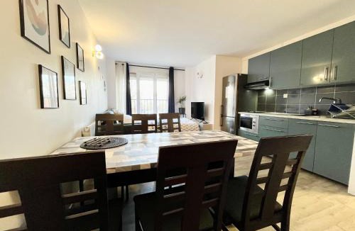 Torcy-le-Grand Apartment | Colors of life