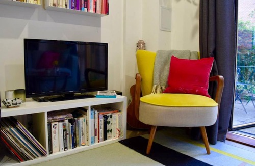 Haggerston Apartment | Colourful 1 Bedroom Flat in Haggerston