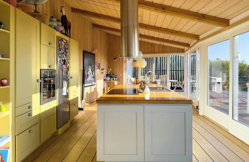 Faarevejle House | Colourful home with panorama near Sejer Bay