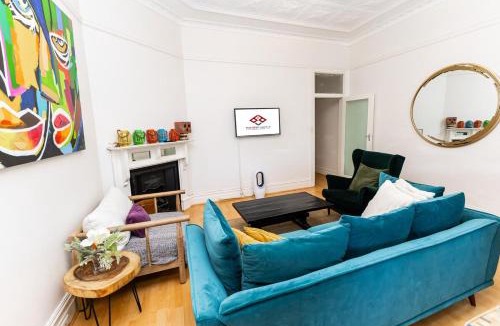 Bondi Apartment | Colourful Spacious Central 3BDR Balcony AC Parking