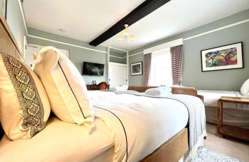 Thatcham House | Colthrop Manor B&B