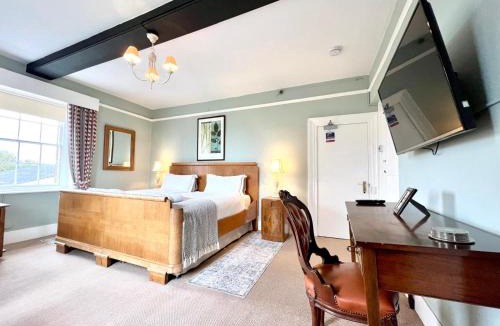 Thatcham House | Colthrop Manor B&B