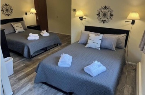 Wellsboro Hotel | Colton Point Motel