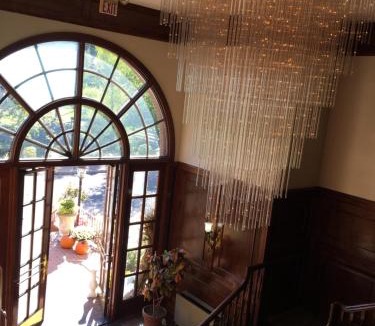 Colts Neck Hotel | Colts Neck Inn Hotel