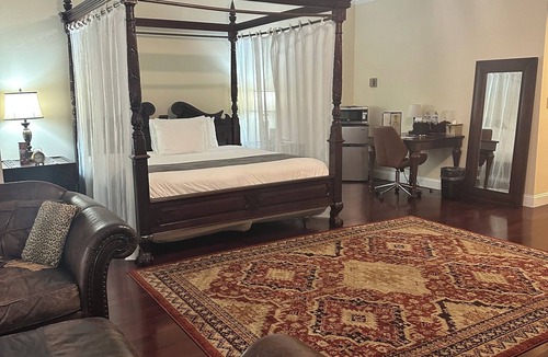 Colts Neck Hotel | Colts Neck Inn Hotel