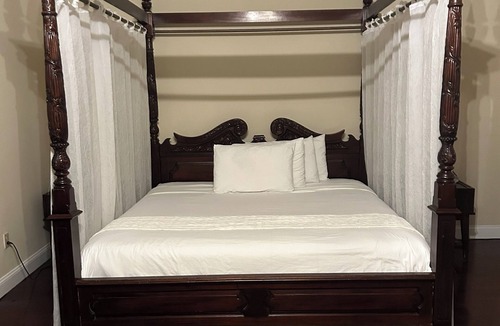 Colts Neck Hotel | Colts Neck Inn Hotel