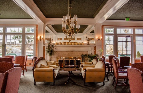 Hood River Hotel | Columbia Gorge Hotel and Spa