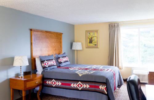 Cascade Locks Hotel | Columbia Gorge Inn