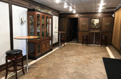 West Columbia Resort | Columbia Lakes Hotel & Conference Center