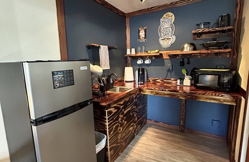 Colville Hotel | Columbia Point Resort