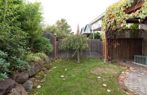 Hood River House | Columbia West 30 day minimum