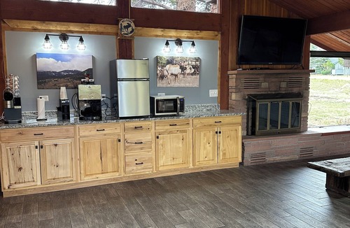 Estes Park Hotel | Columbine Inn