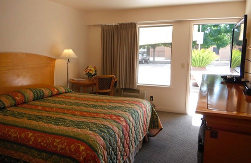 Colusa Hotel | Colusa Riverside Inn