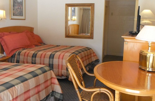 Colusa Hotel | Colusa Riverside Inn