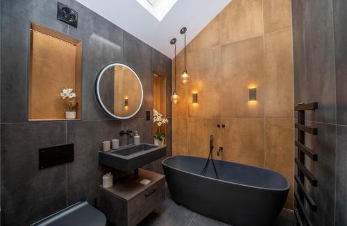 Mortehoe House | Combesgate House