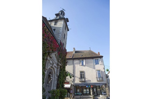 Nuits-Saint-Georges Cottage | Come and enjoy Burgundy in this beautiful quiet cottage.