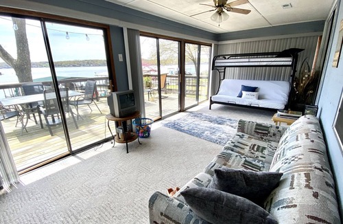 Cartwright Cove House | Come and play at Escape 2 the Lake!