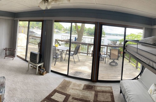 Cartwright Cove House | Come and play at Escape 2 the Lake!