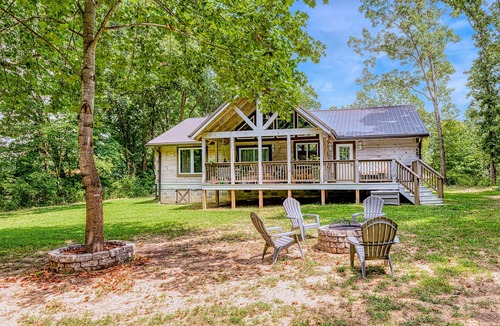 Fairview Cabin | Come Away Cabin, a Luxury Retreat