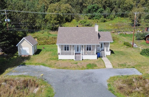 La Malbaie House | Come breathe the salty air of the St Lawrence River