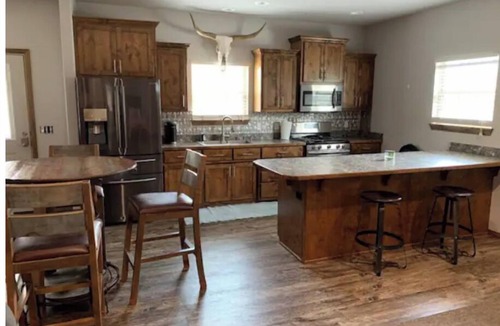 Joplin Apartment | Come enjoy a family Christmas at our Nest!