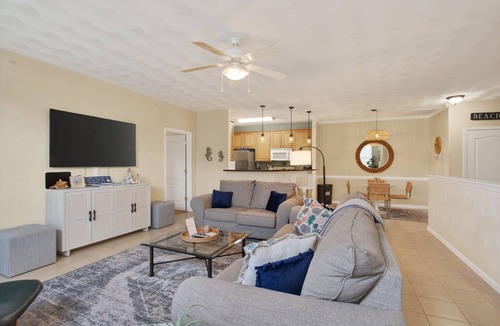 Cape Charles Condo | come enjoy this true EsCape from reality!