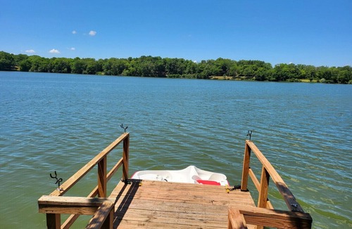 Mattoon House | Come Escape to Paradise on the Lake