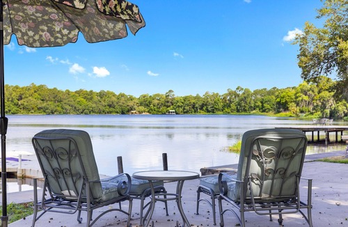 Silver Springs Apartment | Come & get Away from it all!