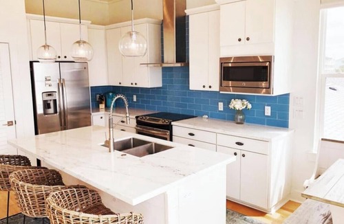Gulf Palms House | Come Home to an Oceanfront, Beachfront Texas Gulf Coast Cottage On The Water