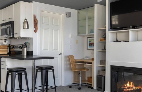 Tulalip House | Come in and Stay awhile at the Mission Beach, Beach House!