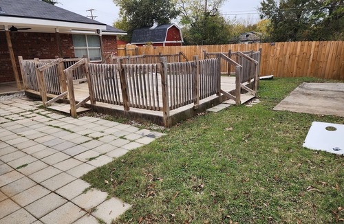 Central Arlington House | Come join us in our location right in the heart of Cowboy Country!