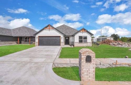 Lawton Villa | Come n find out! Breathtaking!