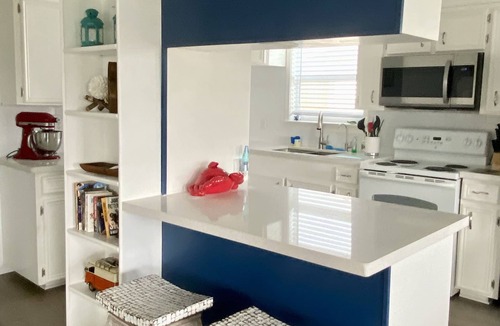 Surfside Beach House | Come relax by beach, cozy cottage close to the beach & Jetty. Water views