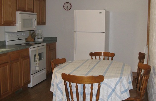 Hardy Cabin | Come, Relax & Enjoy Our Miramichee Cabin 3 Minutes from the Spring River