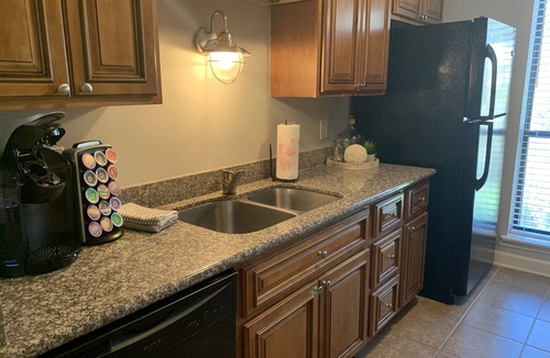 Saint Simons Heights Condo | Come relax! Cozy condo with everything that you’ll need!