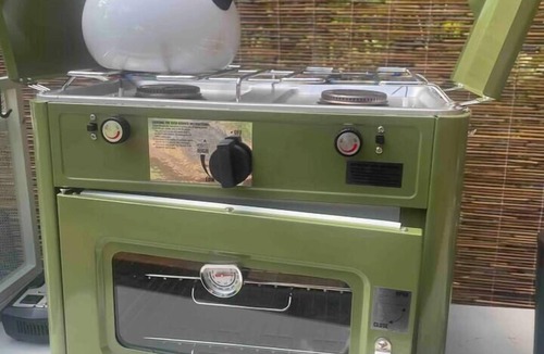 Waa Waa House | Come sleep in the jungle Glamping Experience