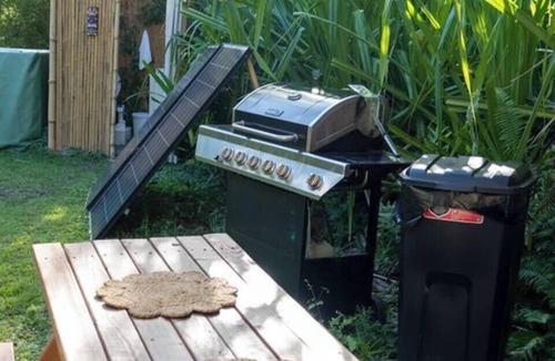 Waa Waa House | Come sleep in the jungle Glamping Experience